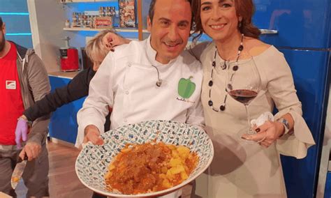 Maybe you would like to learn more about one of these? La ricetta di Natale Giunta del cous cous di carne per La ...