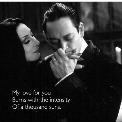 Les valeurs de la famille addams (1993) pour plus de détails, voir fiche technique et distribution la famille addams (the addams family) est un film américain réalisé par barry sonnenfeld , sorti en 1991. twinflames-at-twilight | Addams family movie, Gomez and ...