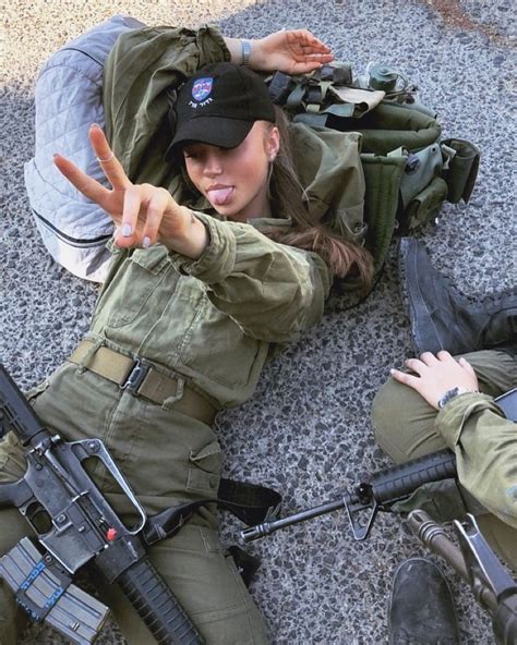 This is pubg report, the place where you can see streamer reactions on you killing them or them killing you. IDF - Israel Defense Forces - Women | Soldatin, Frauen im ...