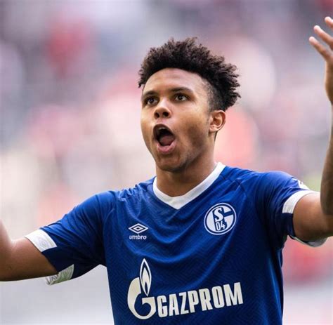 Weston mckennie schläft an freien tagen gerne lange und trainiert spät abends. Schalker McKennie sagt verletzt für US-Länderspiele ab - WELT