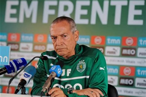 O treinador do fc porto, jesualdo ferreira, considerou hoje em conferência de imprensa como positiva a paragem de 19 dias no campeonato português. Jesualdo Ferreira admite perder Insúa e ir ao mercado - JN