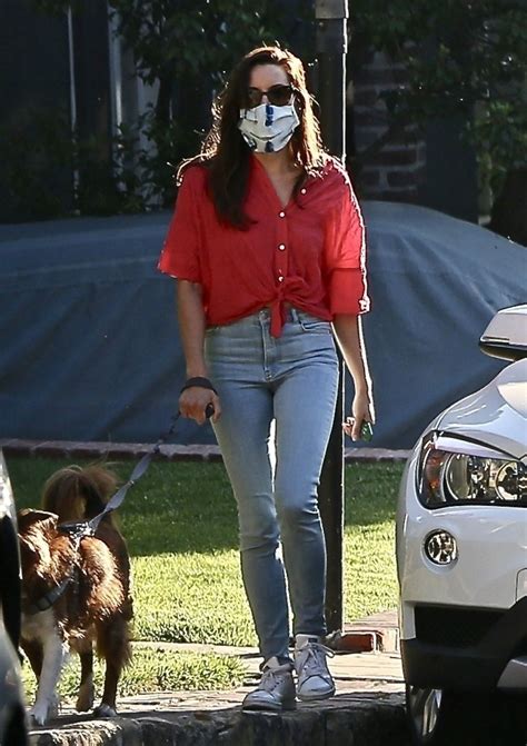 Since bird launched in los angeles, we've seen an increase in foot traffic as. Aubrey Plaza Spotted While Shopping at a Pet Store in Los ...