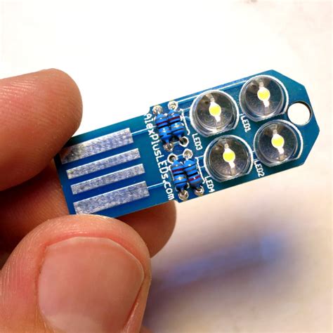 But assembling and soldering all those leds without the right instructions can be a nightmare, and in the end, your led cube may not work. DIY USB LED Light Kit / AlexPLusLEDs