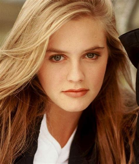 A silverstone:alicia silverstone was born on october 4, 1976, in san francisco, california, the youngest of three children to monty silverstone, a alicia's career began at the tender age of six when her dad took some photos of his young daughter, which eventually led to her getting several. The Fabulous Birthday Blog: October 4—Happy Birthday Miss ...