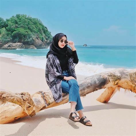 Kostum pemain voli pantai wanita yang menonjolkan bentuk tubuh wanita selalu menjadi magnet indosport berhasil merangkum 7 atlit bola voli pantai putri top dunia dengan bokong terindah Fashion Pantai Wanita Hijab - Hijab Lifestyle