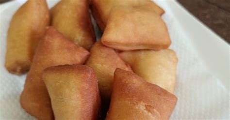 Mandazi (also known as maandazi or ndao and sometimes called mahamri or mamri) are east african donuts. Half Cake Mandazi Recipe - Stella's Meza: Half-Cake ...