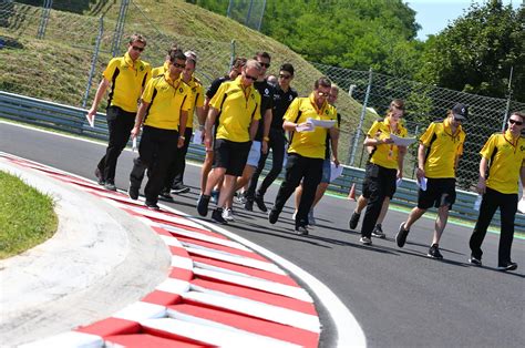 Although the mexican was able to continue at first, he ground to a halt further around the lap when the engine stopped. Renault F1 team track walk Hungaroring F1 2016 foto ...