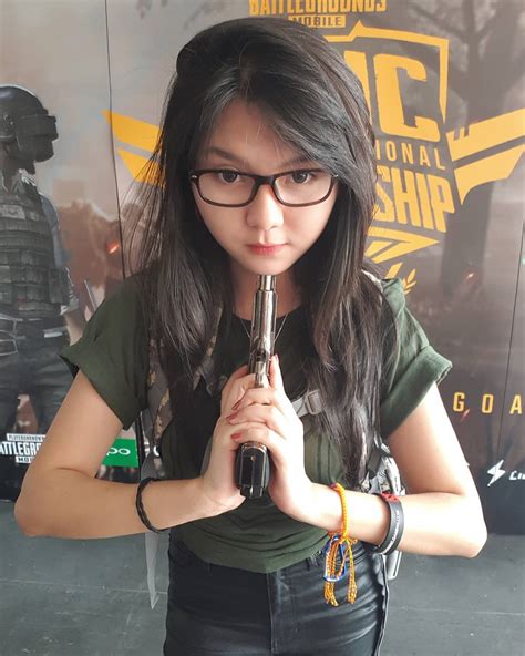 Jun 16, 2021 · alhasil, video syur mirip sarah viloid yang beredar di telegram menjadi perbincangan hingga viral. Sarah Viloid Moba Kok Analog - moba game 2020