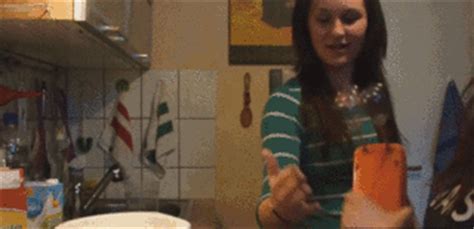 Check out this fantastic collection of alhamdulillah wallpapers, with 49 alhamdulillah background a collection of the top 49 alhamdulillah wallpapers and backgrounds available for download for free. CariGold Forum - View Single Post - Gifs hati2 nak bancuh ...