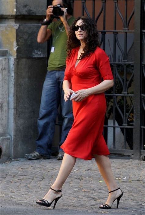 Monica bellucci plays the villain, an evil demon who absorbs people's souls to gain more power #nekrotronic the movie follows a man who finds. Monica Bellucci vestita di rosso sul set di Manuale d ...