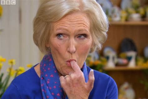 Последние твиты от mary berry (@maryrberry). Great British Bake Off: Mary Berry's best moments as she ...