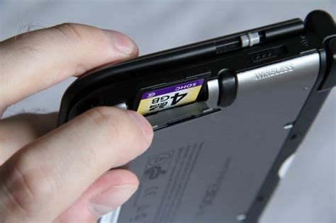 When your new 2ds xl asks if you've used any other microsd cards in your system, select no. confirm whether the sd card in the old 3ds is the standard size or a microsd card. 3DS XL: The Essentials - Gamereactor UK