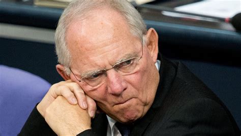 Die deutsche bank ist vordergründig das einzige hiesige geldhaus von internationaler bedeutung. Bankenregulierung: Schäuble kontert Deutsche Bank-Chef ...