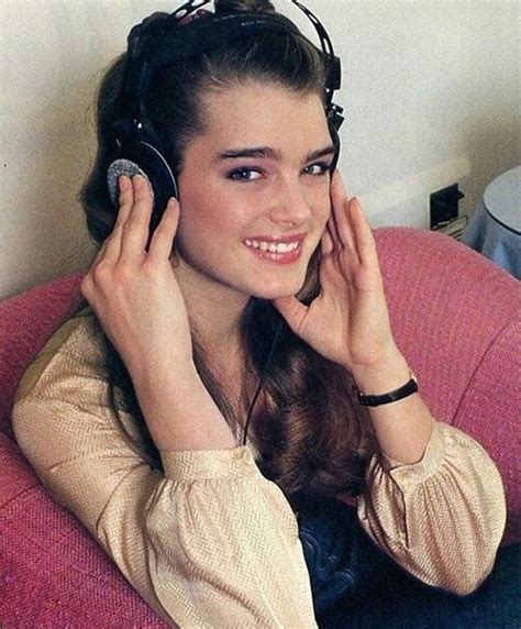 Brooke shields child actress images/pictures/photos/videos from film/television/talk shows/appearances/awards including pretty. Pin by Snezana Maslak on brooke shields in 2020 | Brooke shields, Brooke shields young, Beauty