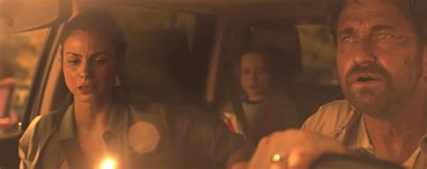 Morena baccarin, gerard butler, andrew bachelor and others. Hollywood movie: Greenland Movie Gerard Butler