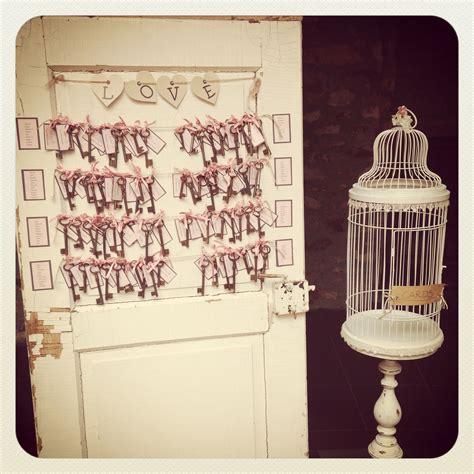 Brautkleid münchen mylovely günstige brautkleider münchen. Vintage Door #Wedding find your Seat #decoration # ...