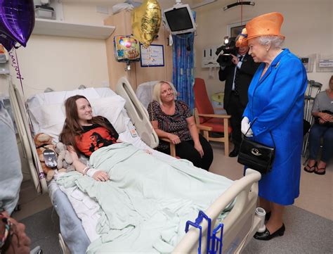 Latest information and images from the project. Queen Elizabeth II Visiting Manchester Victims in Hospital ...