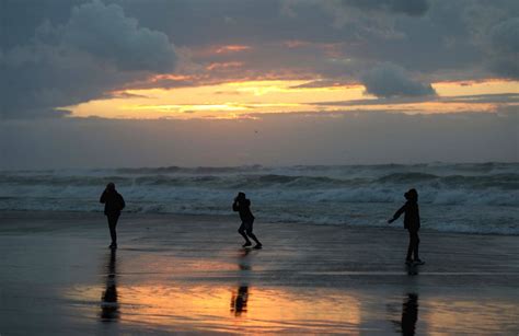 Tensions between israel and palestinians escalated further on tuesday as palestinian militants in gaza fired hundreds of rockets into israel, which in turn ramped up airstrikes on the coastal enclave. MIDEAST-GAZA CITY-BEACH