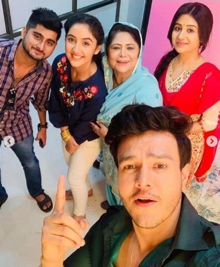 Patiala babes, which features paridhi sharma, ashnoor kaur and aniruddh dave in the lead, is all set for a big twist as two its lead characters have been axed overnight. Bigg Boss 12's Deepak Thakur visits the sets of Patiala ...