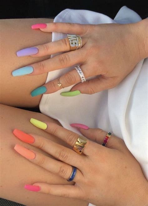 No como yo que me quemo enseguida. Diseño De Uñas Acrilicas Para Piel Morena / Disenos De Unas 2019 Para Morenas Decoracion De Unas ...