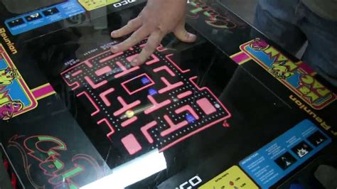 I have to admit this is very cool, it would look great in any geeks apartment. #451 Namco CLASS OF 81 Cocktail Table MS Pacman/Galaga ...