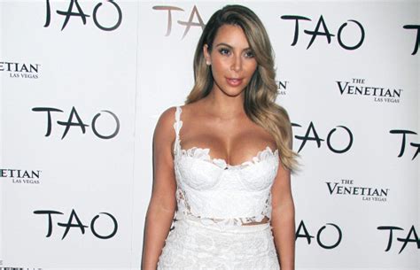 Sometimes one or both labia can be longer and/or wider. Kim Kardashian's Vagina Is Doing Fine | The Blemish