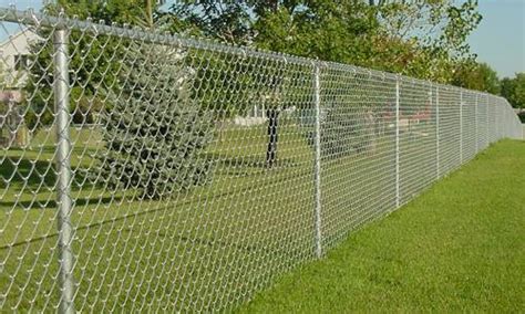 I'm going to give you the secret to know the distance you should put between two poles. Chain Link Fences Minneapolis MN