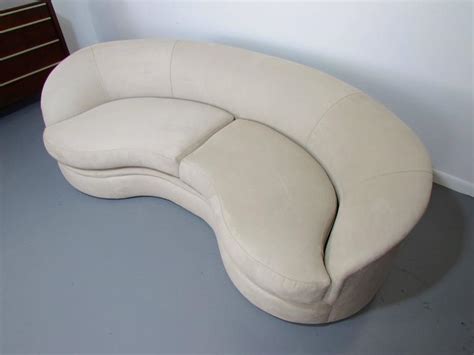 The crescent shaped, curved sofa was made famous by legendary designer vladimir kagan. Biomorphic Kidney Bean Shaped Sofa by Vladimir Kagan for ...
