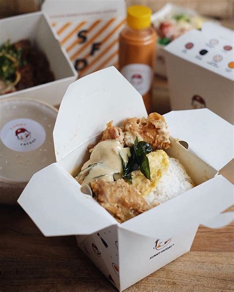Nasi kotak bukan jenis atau nama makanan, melainkan bentuk sego nyimut surabaya memiliki kemasan yang lebih cantik lagi dengan kemasan box exclusive. Nasi Box Kekinian Di Jakarta : Home Dapursolo - Resto di ...
