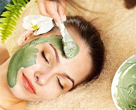 The infusion of green tea contains 20 times more antioxidants than vitamin c. DIY Green Tea Face Packs For Different Skin Types You Must ...