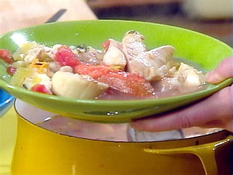 Add the tomatoes, tomato sauce, wine or broth, oregano, parsley, worcestershire sauce and pepper flakes. Fool-i-ya-baise Seafood Stew Recipe | Rachael Ray | Food Network