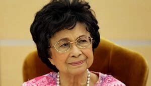 Siti hasmah binti haji mohamad ali is the wife of the 4th prime minister of malaysia, tun dr. MO1 is afraid of 91-year-old Dr Siti Hasmah · Rebuilding ...