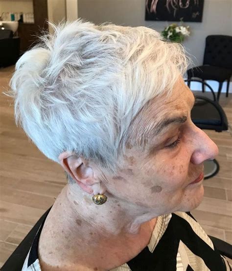 Short haircut's the best for thin hair. The Best Hairstyles and Haircuts for Women Over 70 | Short hair older women, Womens haircuts ...