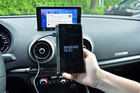 The platform limits users to just a handful of apps, primarily users can take advantage of android auto in select vehicles that offer integration with the platform. Android Auto diventa wireless: il cavo USB non serve più ...