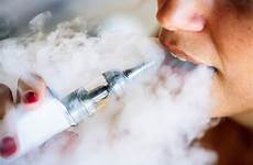 vaping oral lung vapers risk lungs addictive potent bacteria teeming causing mouths organisms unhealthy brink