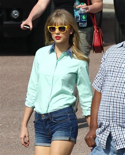 Taylor swift promotes 'me!' on 'the graham norton show' in london! More Pics of Taylor Swift Button Down Shirt (18 of 38 ...