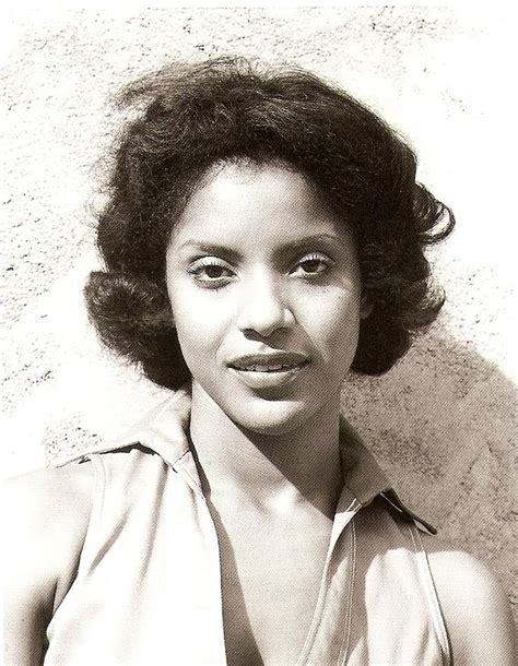 Calls her cosby tweet insensitive. Phylicia RASHAD : Biographie et filmographie