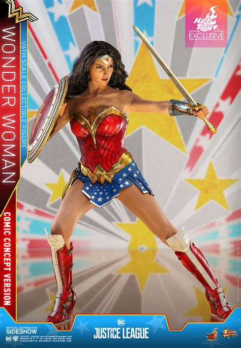 The figure stands a little under 11.5″ tall and has about 17 points of articulation. Wonder Woman Figure - Comic Concept by Hot Toys | Sideshow ...