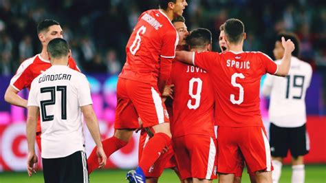 ميروسلاف كلوزه (71 هدفًا) أكثر اللاعبين مشاركة في كأس العالم: مباراة المانيا و صربيا 1 : 1 تعادل المانشافت - YouTube