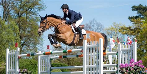 Chevauchant sur les pas de son cela faisait 40 longues années que l'équitation française cavalait après cette médaille d'or. Equitation - Hermès en mode olympique