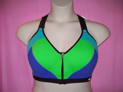 Vsx sports bra 34d euc underwire support washed in garment bag, no dryer. Victoria's Secret VSX Incredible Front-close Sport Bra ...