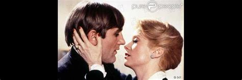 Gérard depardieu, jean poiret et catherine deneuve. Gérard Depardieu et Catherine Deneuve dans Le Dernier ...