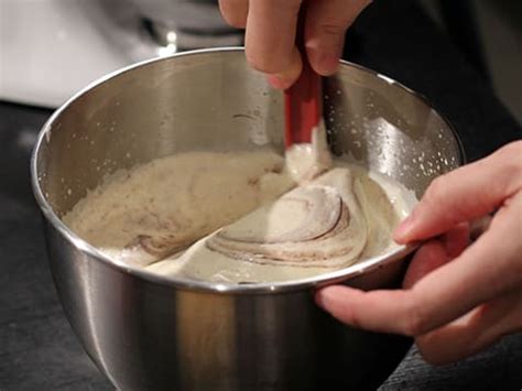 Stir until the chocolate is smooth and set aside. Chocolate Charlotte - Recipe with images - Meilleur du Chef