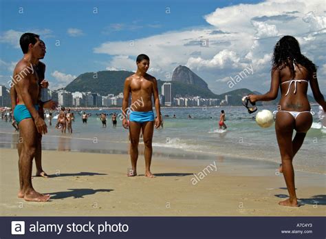 Mature gangbang, mature group, mature outdoor, brazilian mature, outdoor gangbang, mature group sex. Fille et les hommes jouent au football, la plage de ...