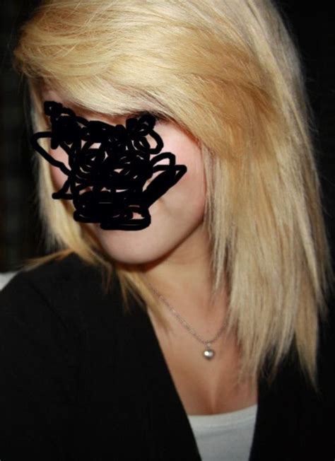 Das gewünschte blond wurde zu grau und die schwarzen strähnchen ließen meine haare dunkler wirken.ich sah. Haare blonder färben wie auf dem Bild, wie? :-) (Haarfarbe ...