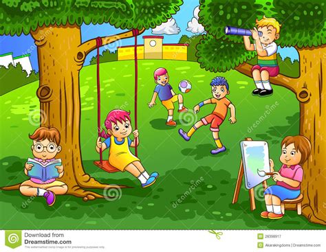 Die kinder probieren verschiedene tätigkeiten aus und spielen mit wechselnden gruppenmitgliedern. Kinder, Die Im Garten Spielen Lizenzfreie Stockfotografie ...