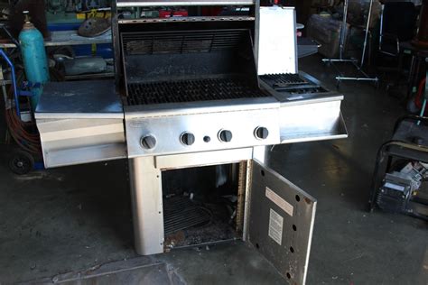 This is the new ebay. VERMONT CASTINGS BBQ - Big Valley Auction