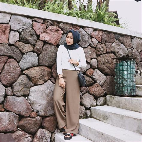 Tips & trik memilih model hijab sesuai bentuk wajah. 40+ Trend Terbaru Ootd Hijab Celana Kulot Coklat - Flatpop Megan