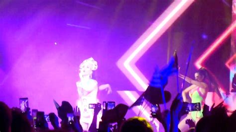 Music video by natalia oreiro performing dme muero de amor. Natalia Oreiro "Me muero de amor" (remix) - YouTube