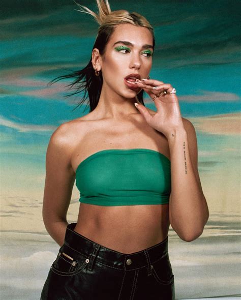 Global pop superstar dua lipa released future nostalgia, her #1 uk sophomore album, this year to worldwide acclaim. Dua Lipa Is The Hottest Singer In Hollywood & These Pics ...